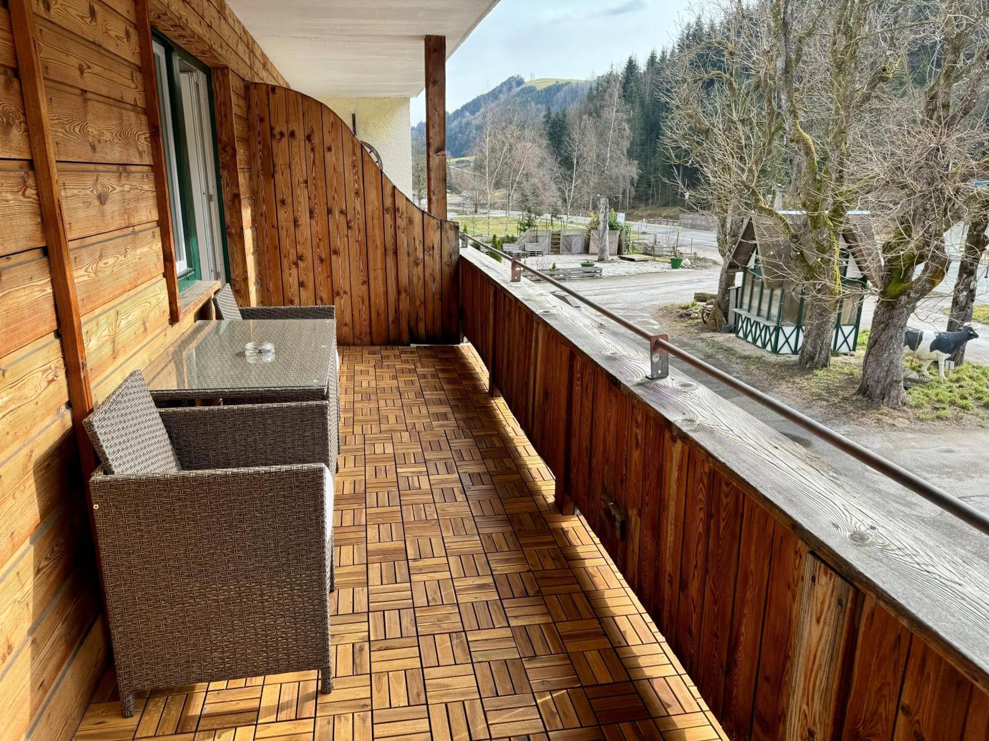 Alpenlodge, Ferienwohnung 5 Тирзее Екстериор снимка